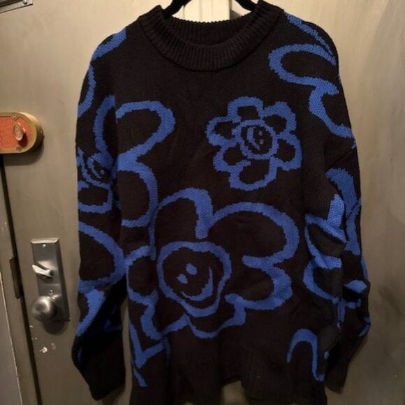 Retro Blue & Black floral & Smiley Face sweater - NWT - Picture 9 of 16